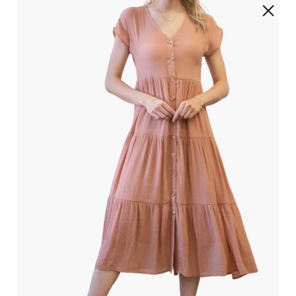 Blu Pepper / Short-Sleeve Midi Dress with Decorative Buttons